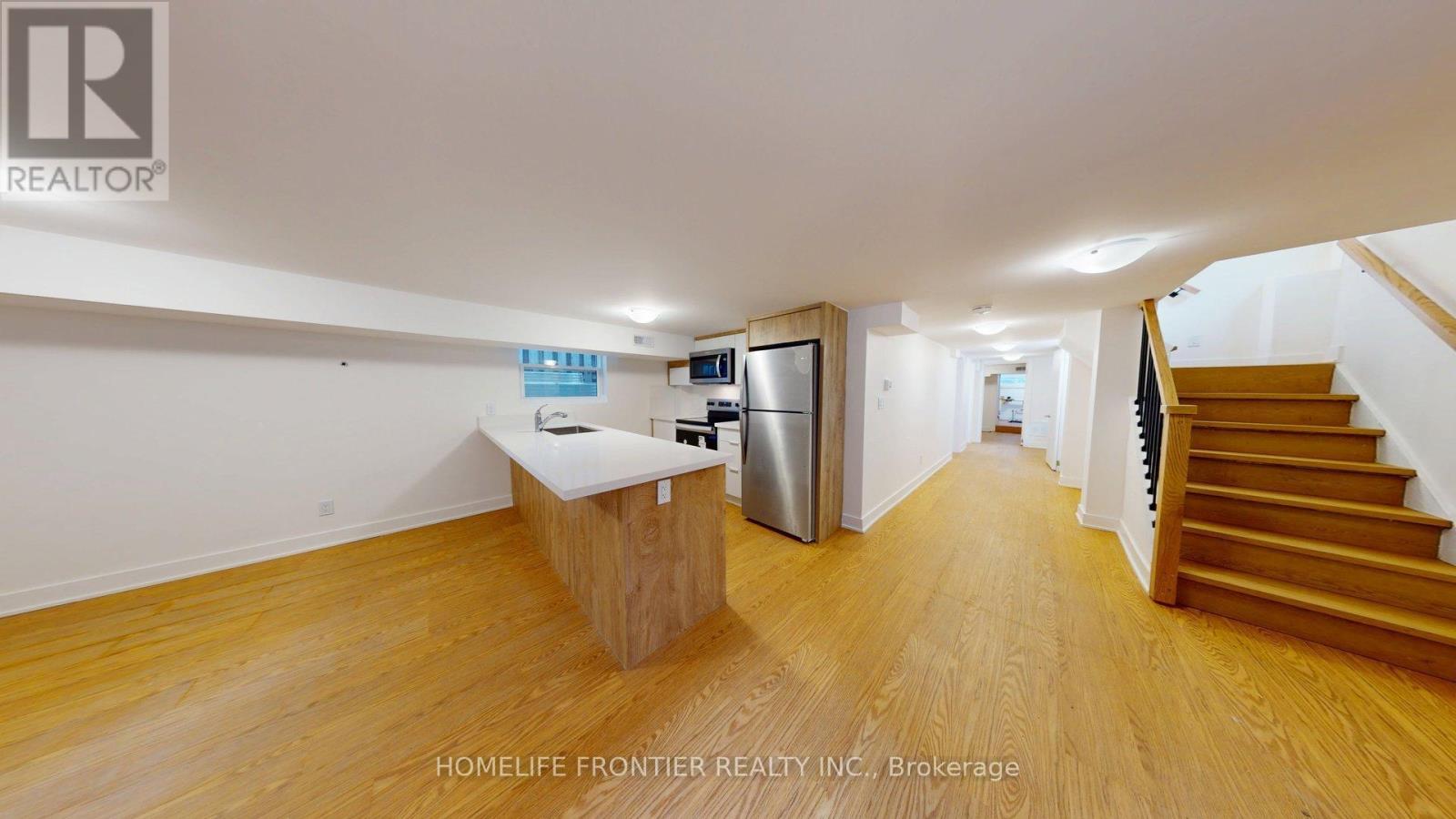 1 (Lower) - 1089 Glencairn Avenue, Toronto, Ontario  M6B 2B1 - Photo 7 - W12573694