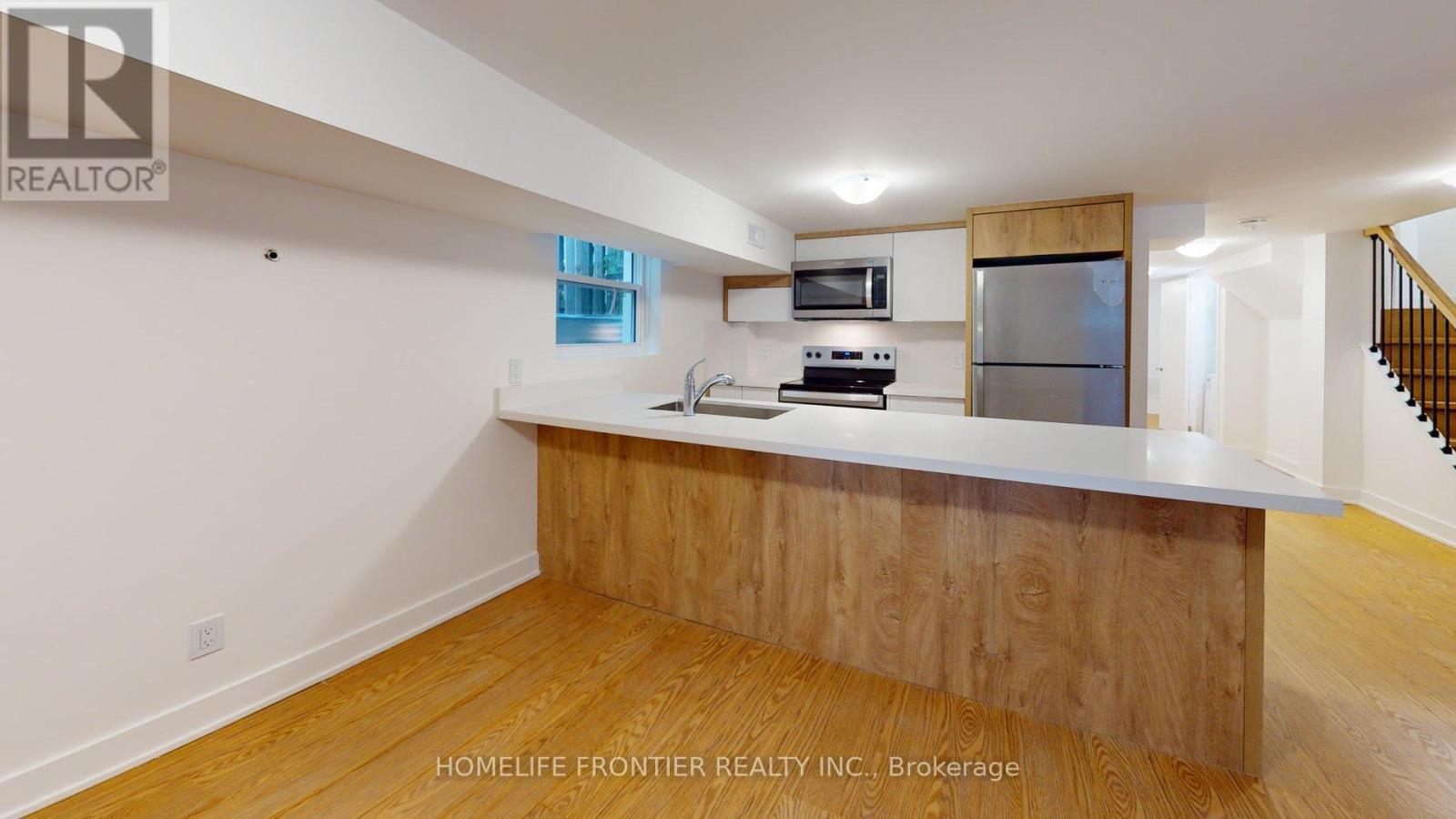 1 (Lower) - 1089 Glencairn Avenue, Toronto, Ontario  M6B 2B1 - Photo 9 - W12573694