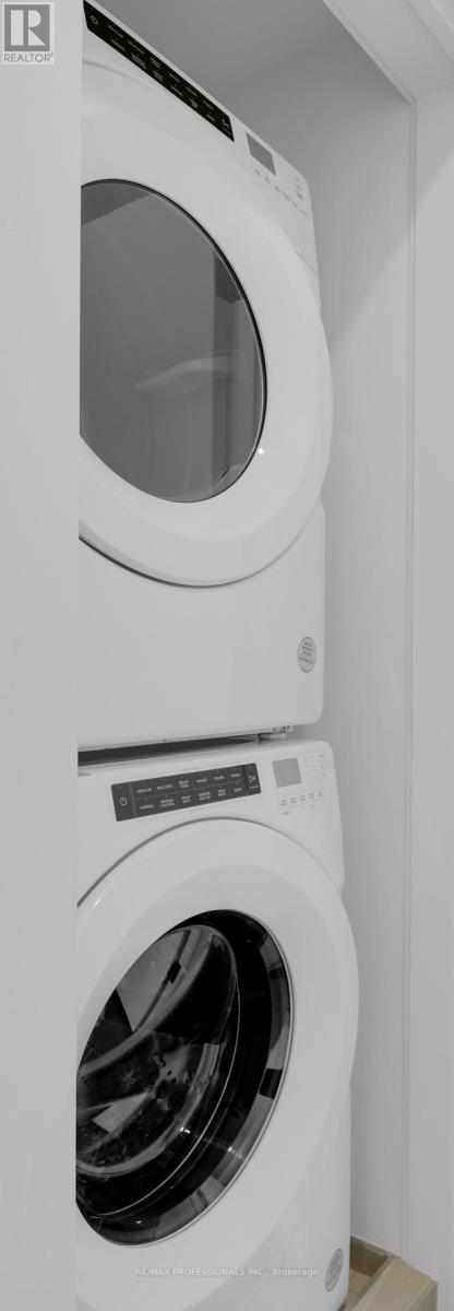 A - 47 Morningside Avenue, Toronto, Ontario  M6S 1C6 - Photo 15 - W12573706