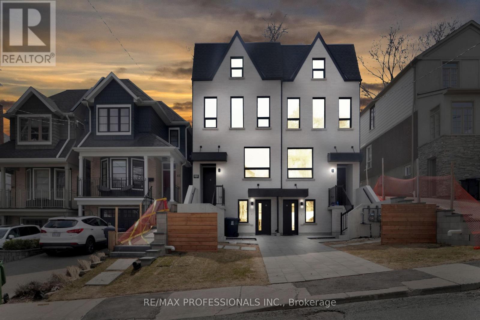 A - 47 Morningside Avenue, Toronto, Ontario  M6S 1C6 - Photo 2 - W12573706