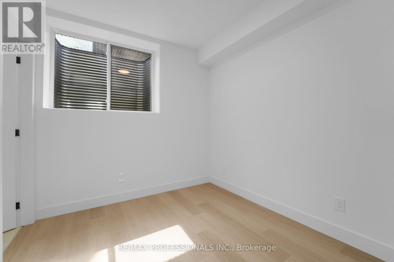 A - 47 Morningside Avenue, Toronto, Ontario  M6S 1C6 - Photo 4 - W12573706