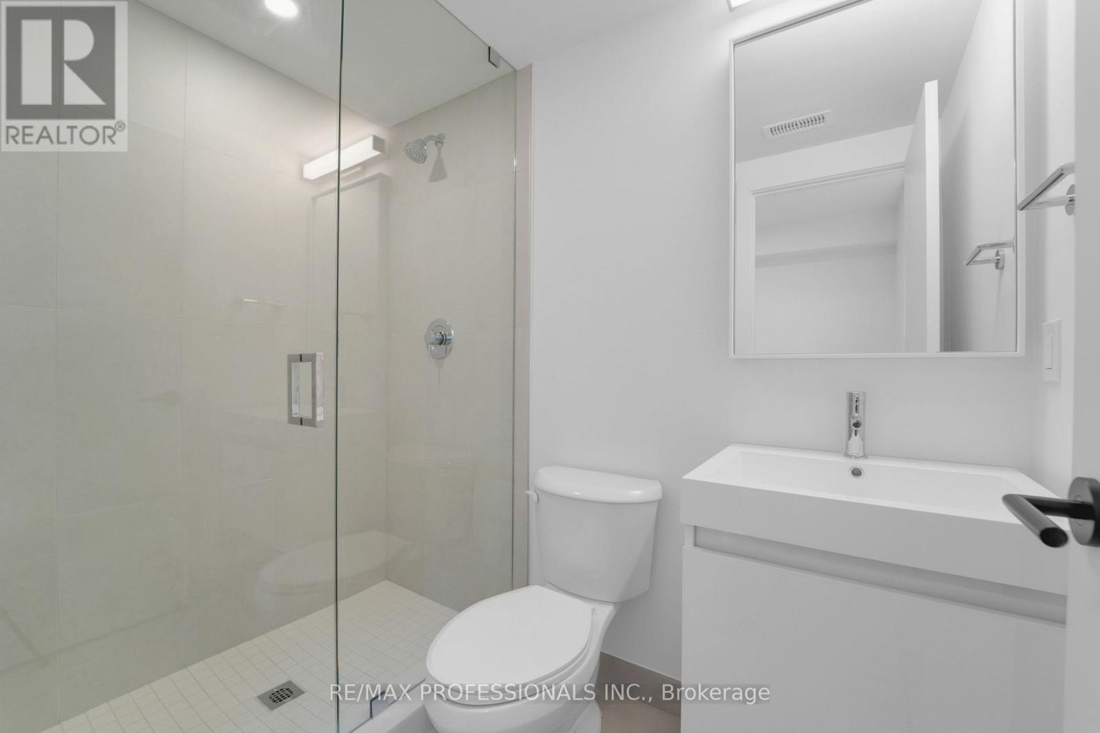 A - 47 Morningside Avenue, Toronto, Ontario  M6S 1C6 - Photo 6 - W12573706