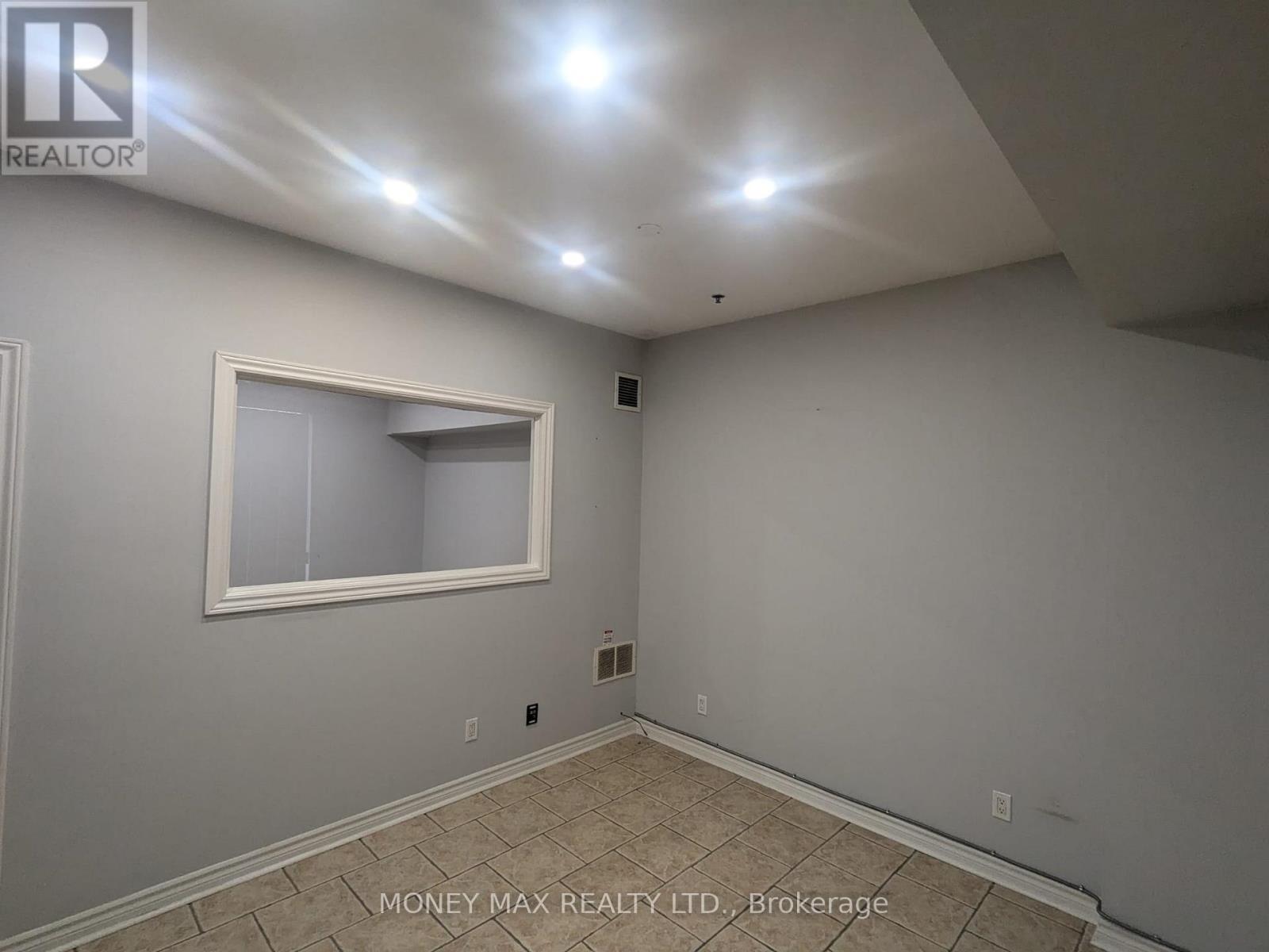 4c - 8 Automatic Road, Brampton, Ontario  L6S 5N4 - Photo 3 - W12573712