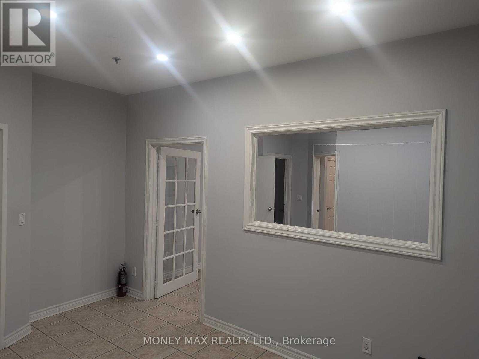 4c - 8 Automatic Road, Brampton, Ontario  L6S 5N4 - Photo 4 - W12573712