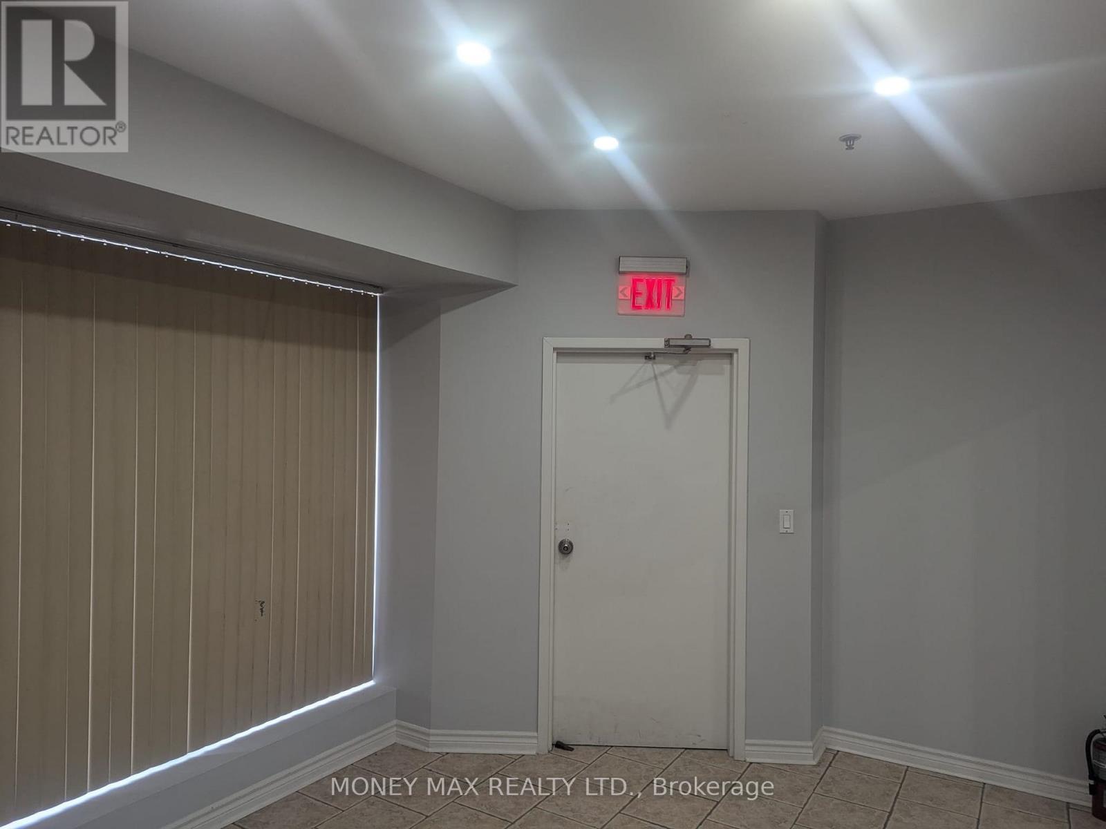 4c - 8 Automatic Road, Brampton, Ontario  L6S 5N4 - Photo 5 - W12573712