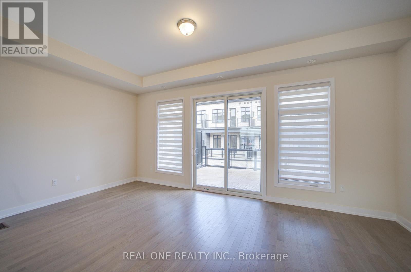 3073 Welsman Gardens, Oakville, Ontario  L6H 7Z2 - Photo 7 - W12561170