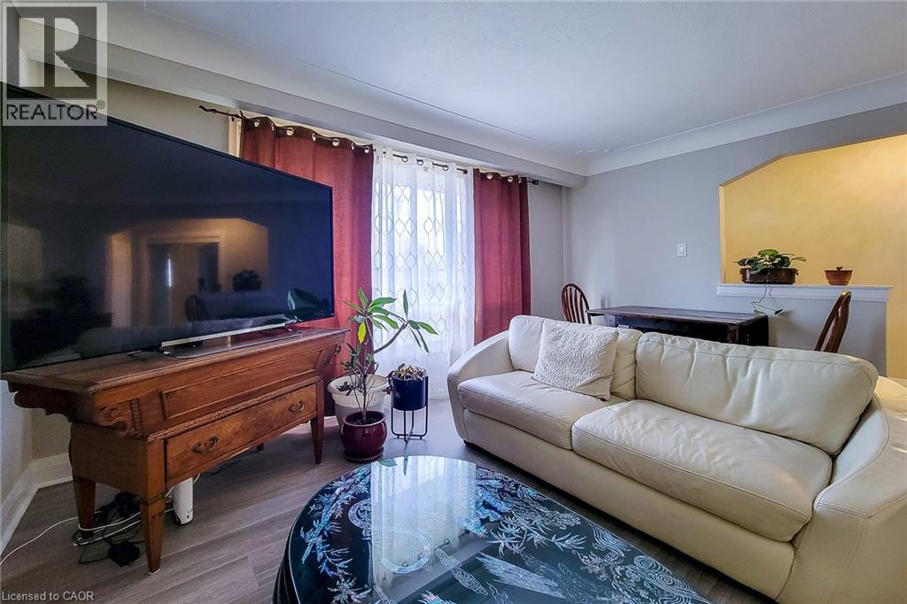 103 East 45th Street, Hamilton, Ontario  L8T 3J9 - Photo 8 - 40782386