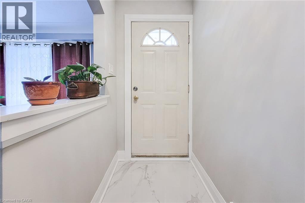 103 East 45th Street, Hamilton, Ontario  L8T 3J9 - Photo 5 - 40782386