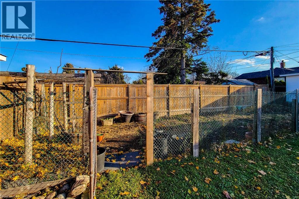 103 East 45th Street, Hamilton, Ontario  L8T 3J9 - Photo 46 - 40782386