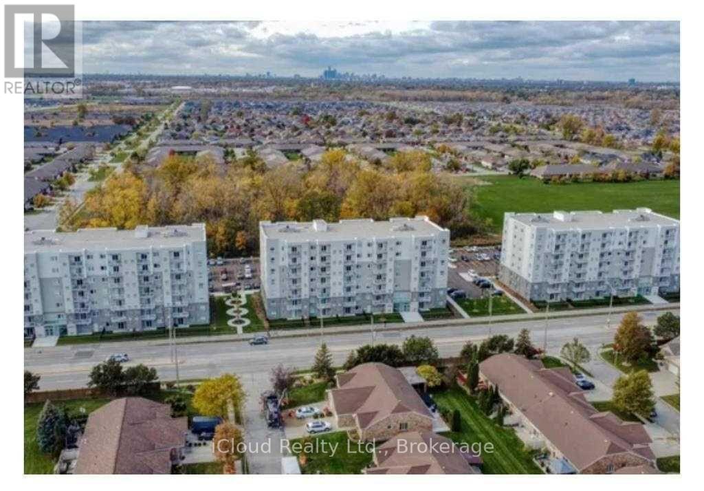 623 - 1489 Banwell Road, Windsor, Ontario  N8P 0G4 - Photo 2 - X12573702