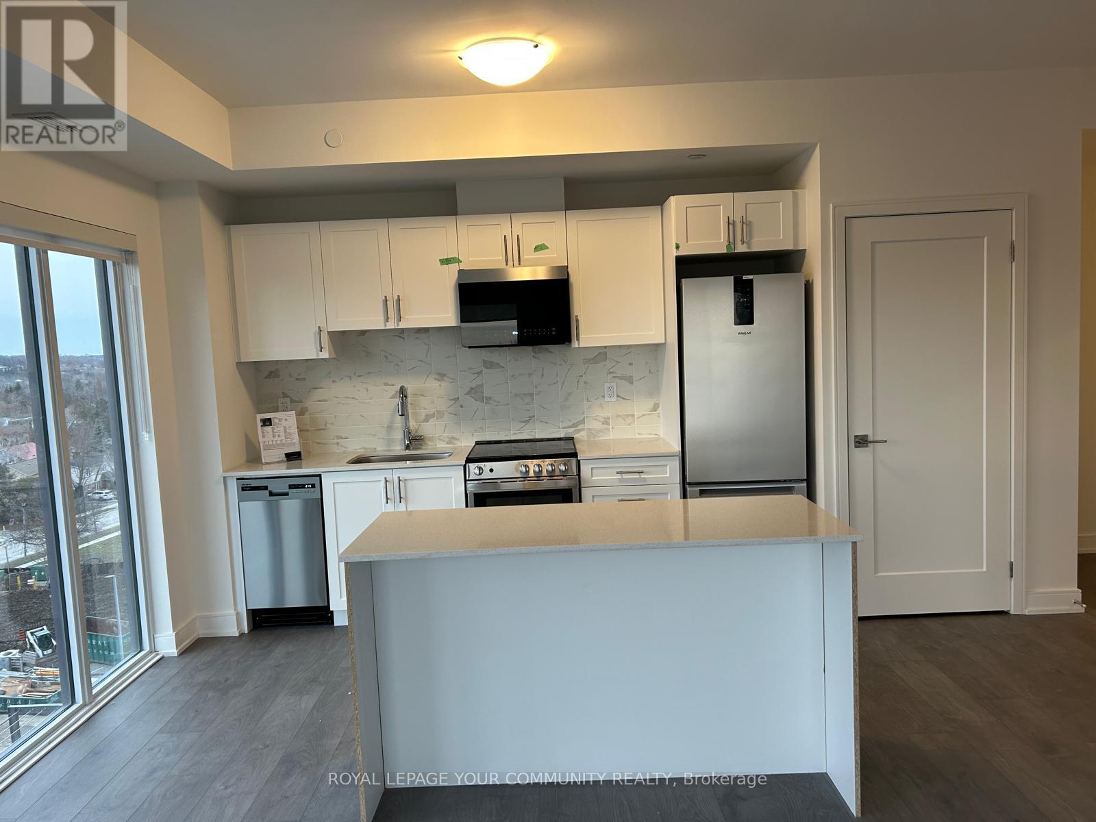 B708 - 715 Davis Drive, Newmarket, Ontario  L3Y 0J2 - Photo 6 - N12571582