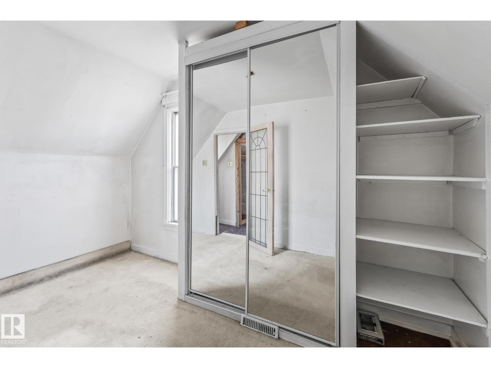 9325 110 Av Nw, Edmonton, Alberta  T5H 1H2 - Photo 22 - E4462353