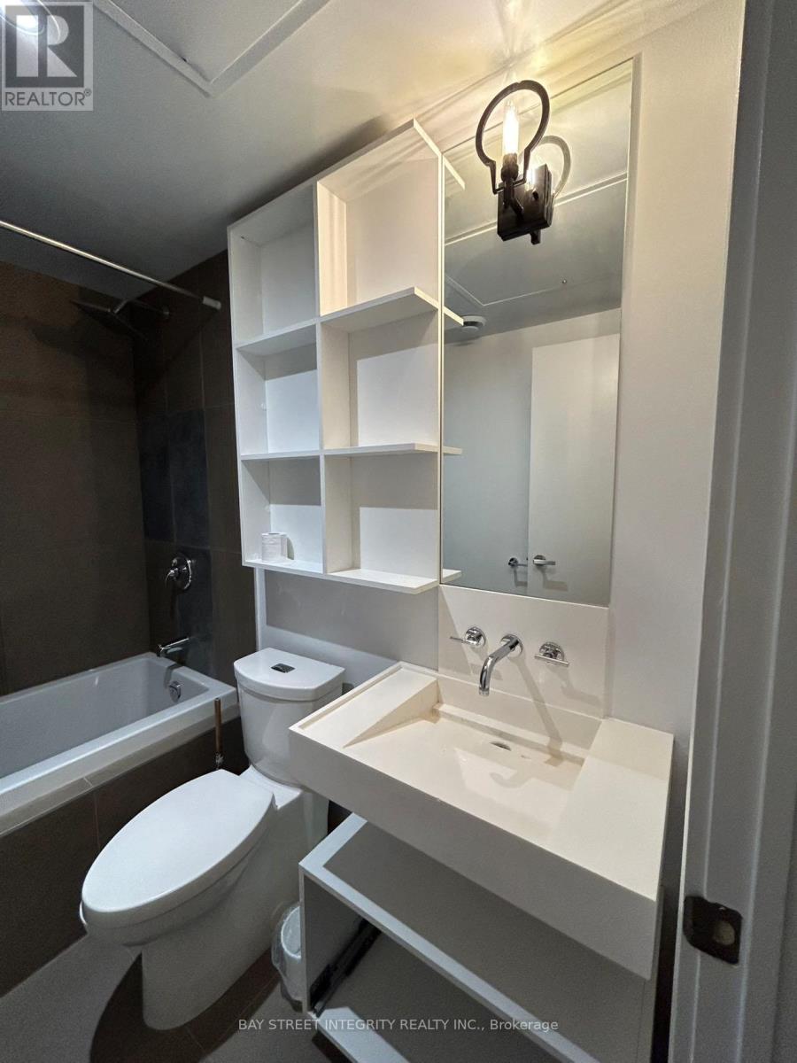 2704 - 5 St. Joseph Street, Toronto, Ontario  M4Y 0B6 - Photo 11 - C12573752