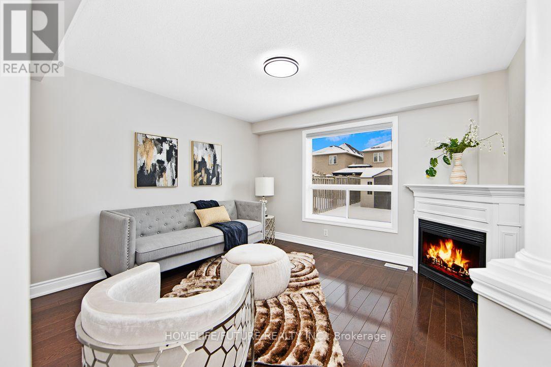 39 Harkness Drive, Whitby, Ontario  L1R 0C5 - Photo 15 - E12573740