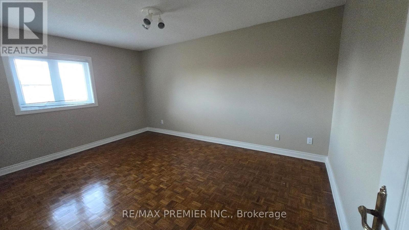 36 Railway Street, Vaughan, Ontario  L6A 1P7 - Photo 13 - N12573774