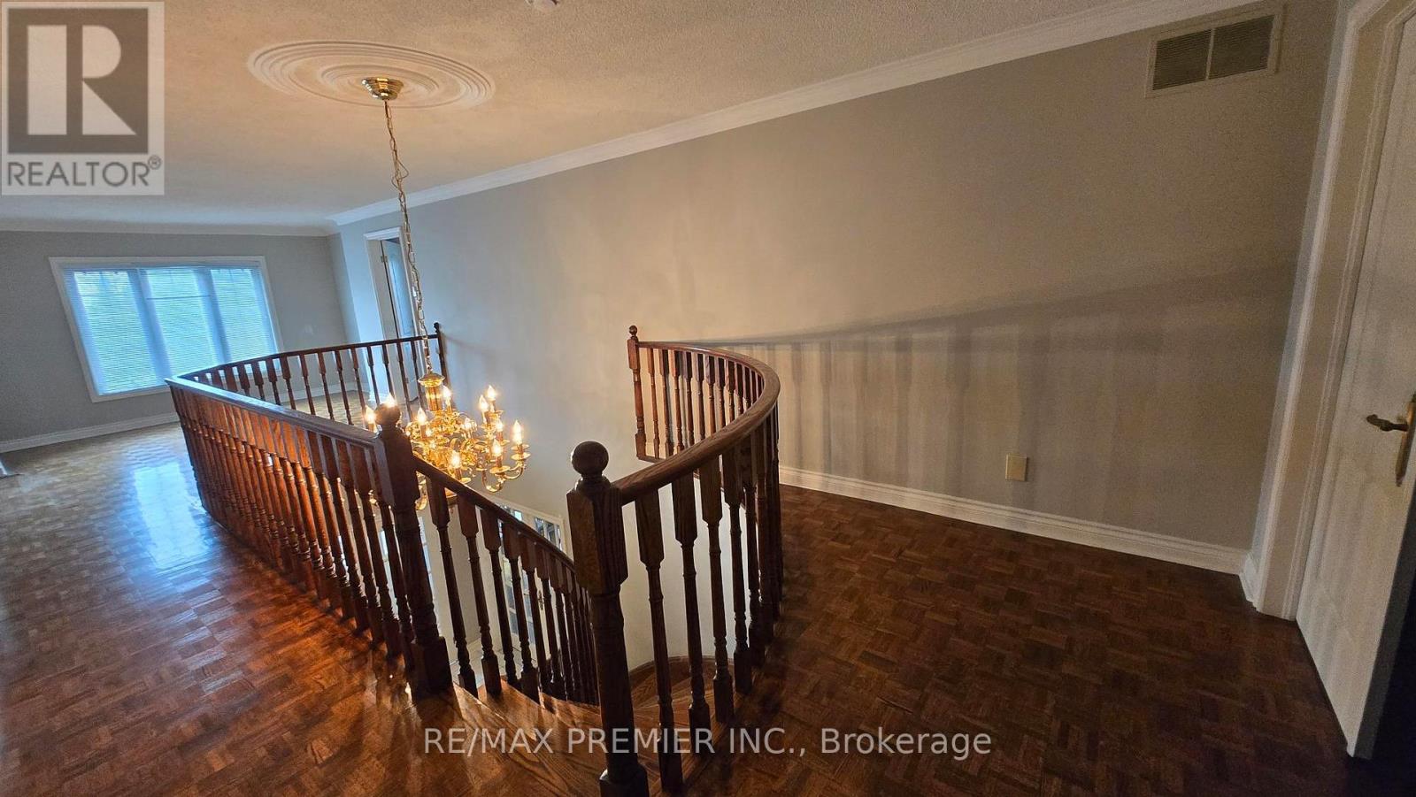 36 Railway Street, Vaughan, Ontario  L6A 1P7 - Photo 14 - N12573774