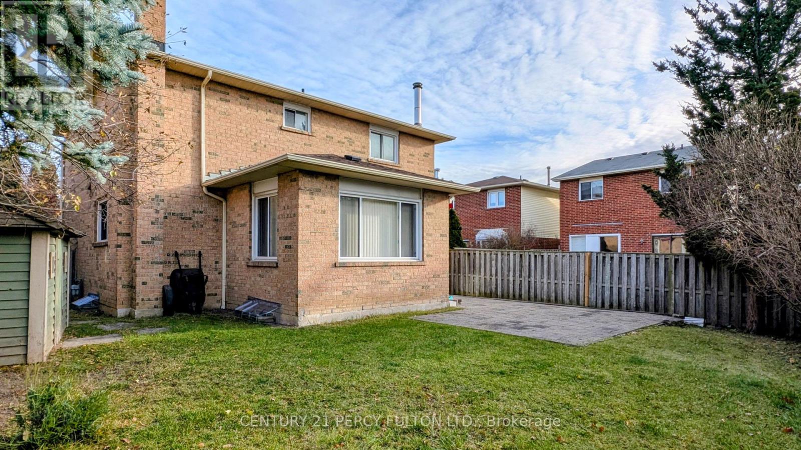 1339 Quinpool Court, Mississauga, Ontario  L5C 4J3 - Photo 38 - W12573734