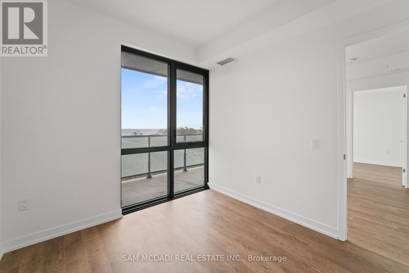 402 - 251 Masonry Way, Mississauga, Ontario L5H 0B2 - Photo 14 - W12573738