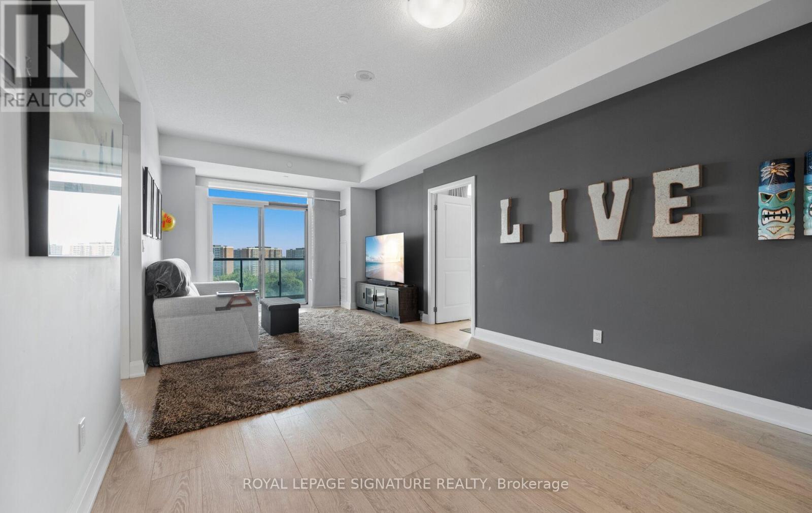 807 - 35 Fontenay Court, Toronto, Ontario  M9A 0C4 - Photo 11 - W12573772