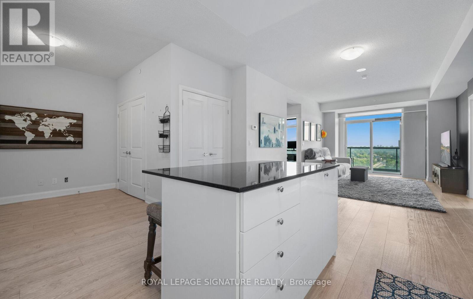 807 - 35 Fontenay Court, Toronto, Ontario  M9A 0C4 - Photo 21 - W12573772