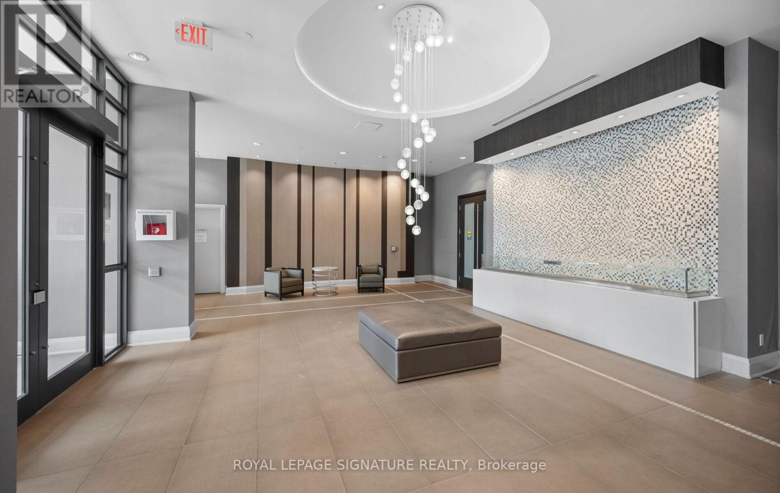 807 - 35 Fontenay Court, Toronto, Ontario  M9A 0C4 - Photo 5 - W12573772