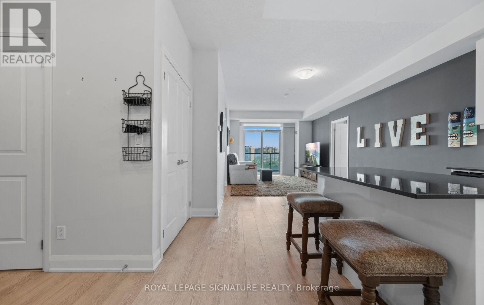 807 - 35 Fontenay Court, Toronto, Ontario  M9A 0C4 - Photo 9 - W12573772