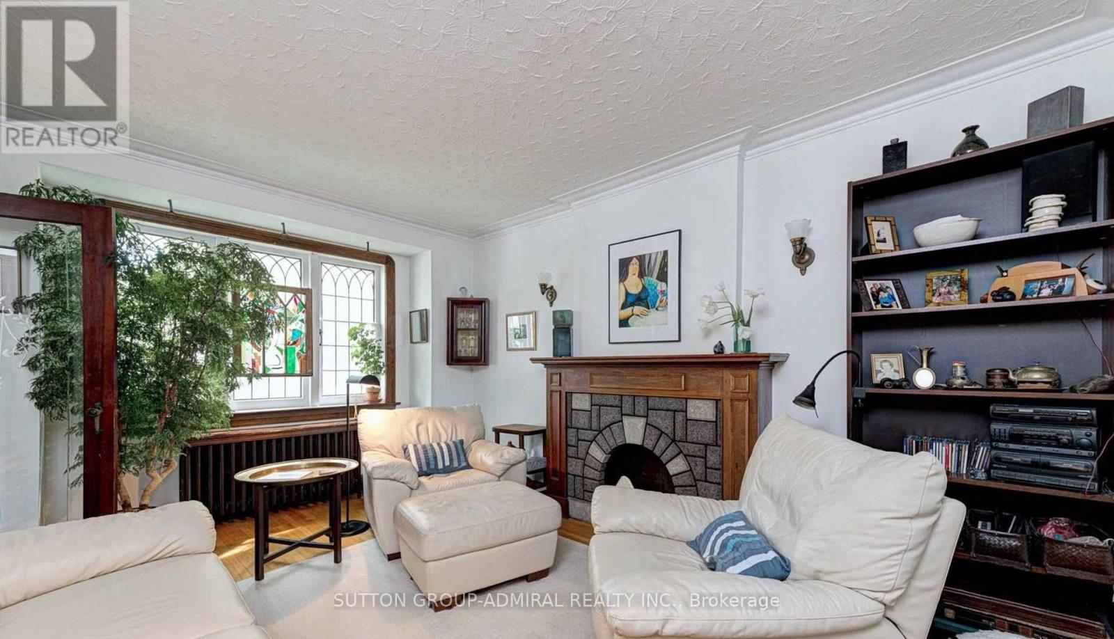 50 Cardiff Road, Toronto, Ontario  M4P 2P2 - Photo 6 - C12537832