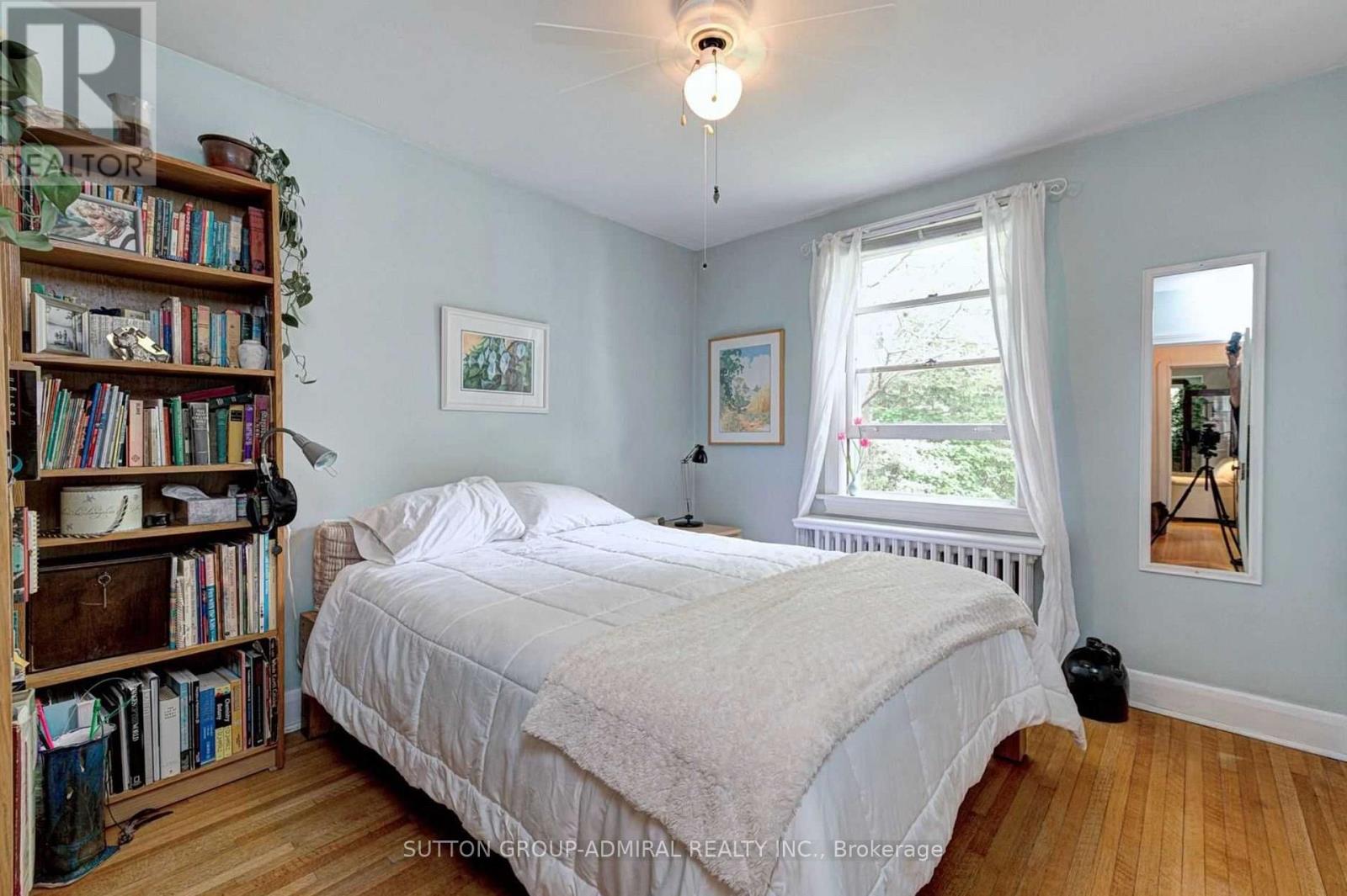 50 Cardiff Road, Toronto, Ontario  M4P 2P2 - Photo 3 - C12537832