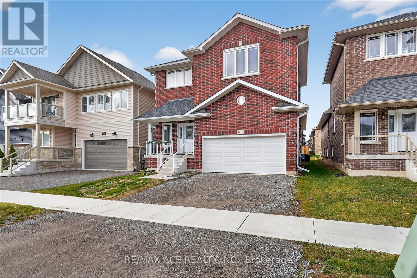 613 Lemay Grove, Peterborough, Ontario  K9K 0G9 - Photo 2 - X12573716