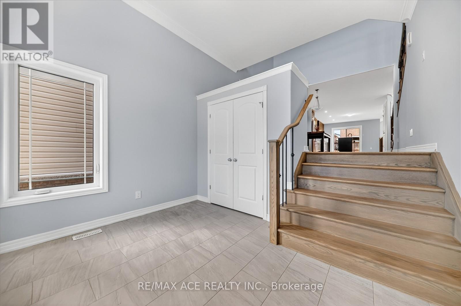 613 Lemay Grove, Peterborough, Ontario  K9K 0G9 - Photo 6 - X12573716