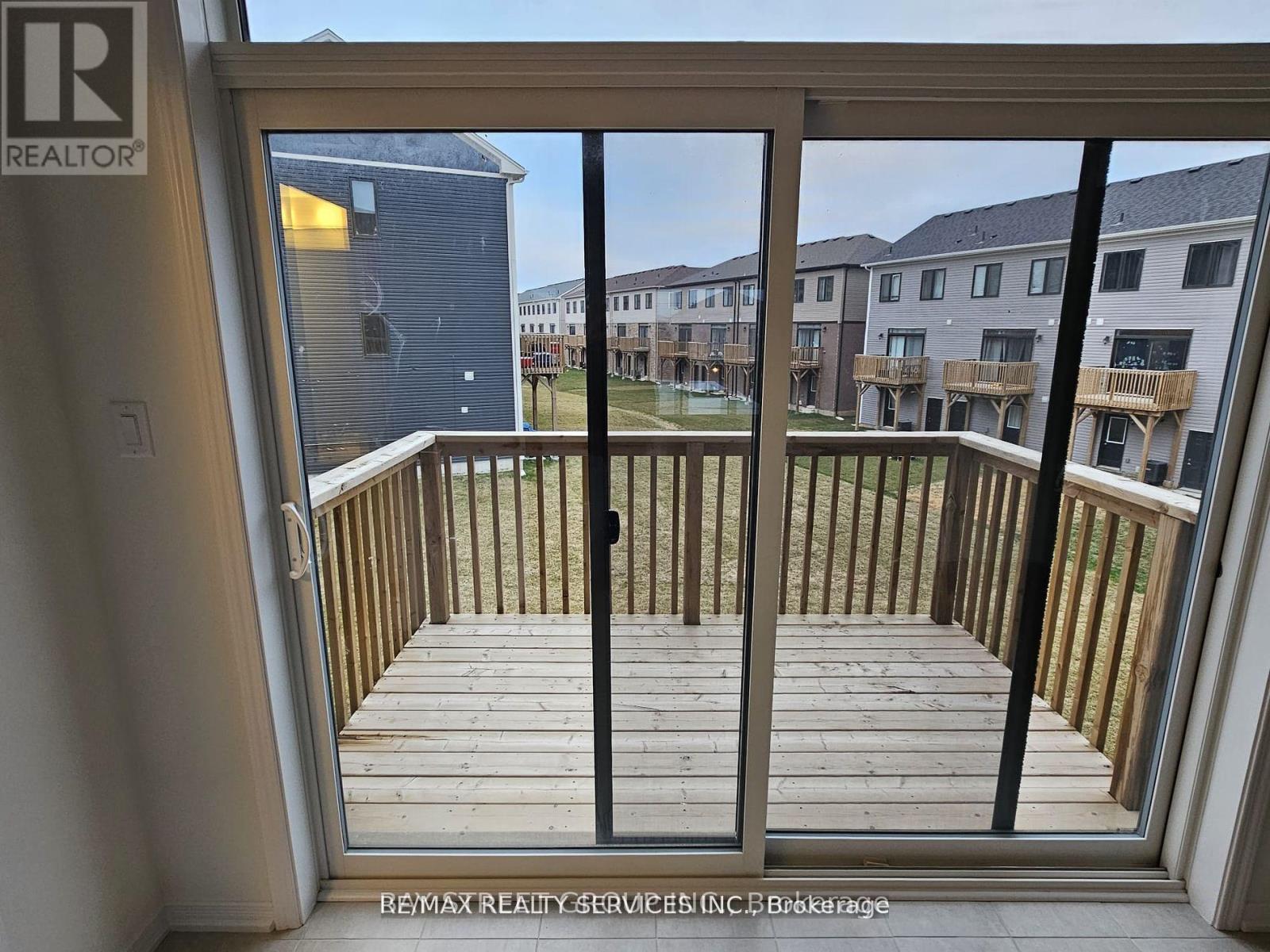 59 Bellhouse Avenue, Brantford, Ontario  N3T 0W2 - Photo 8 - X12573720