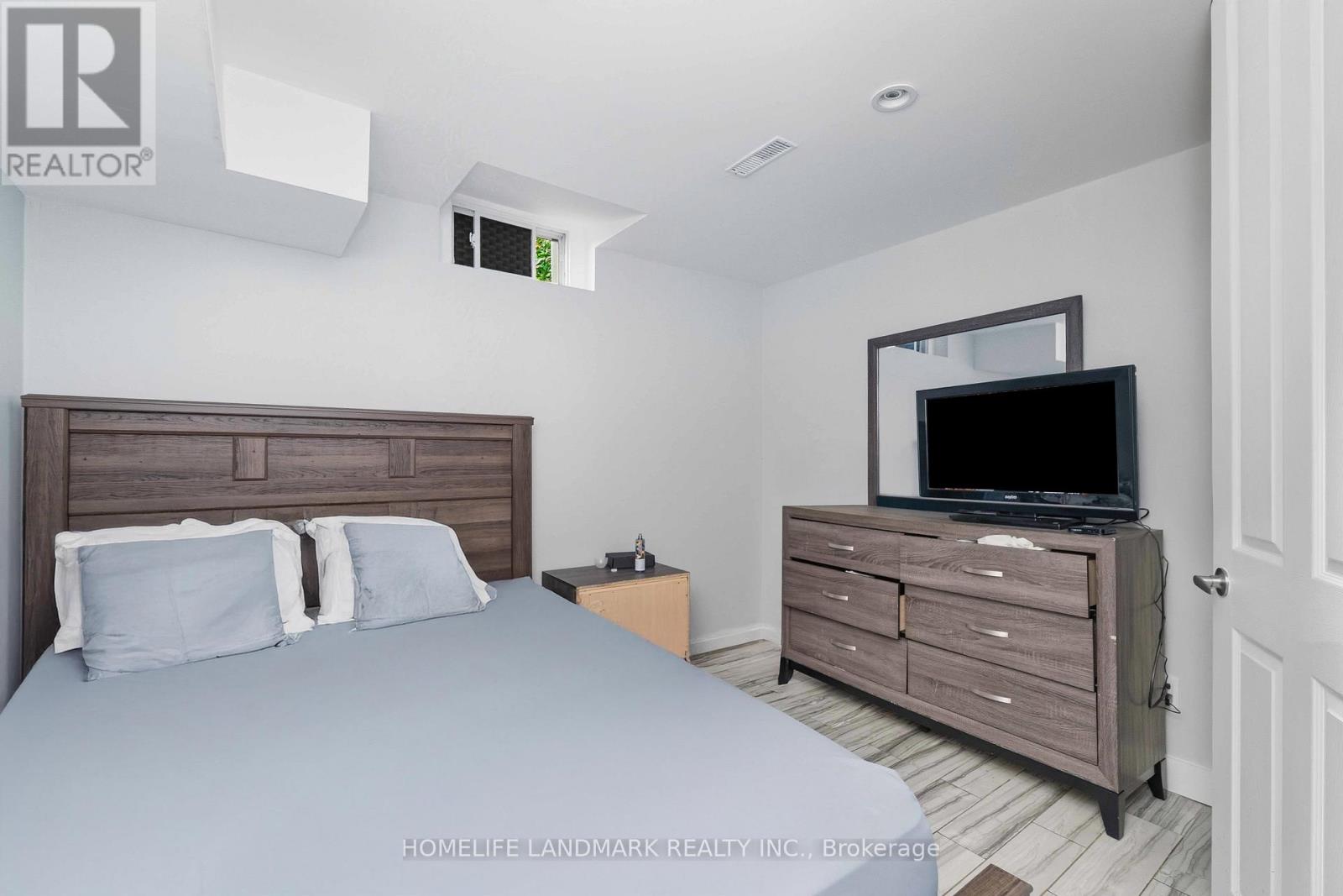 15 Anita Court, Hamilton, Ontario L8W 3A5 - Photo 38 - X12573736