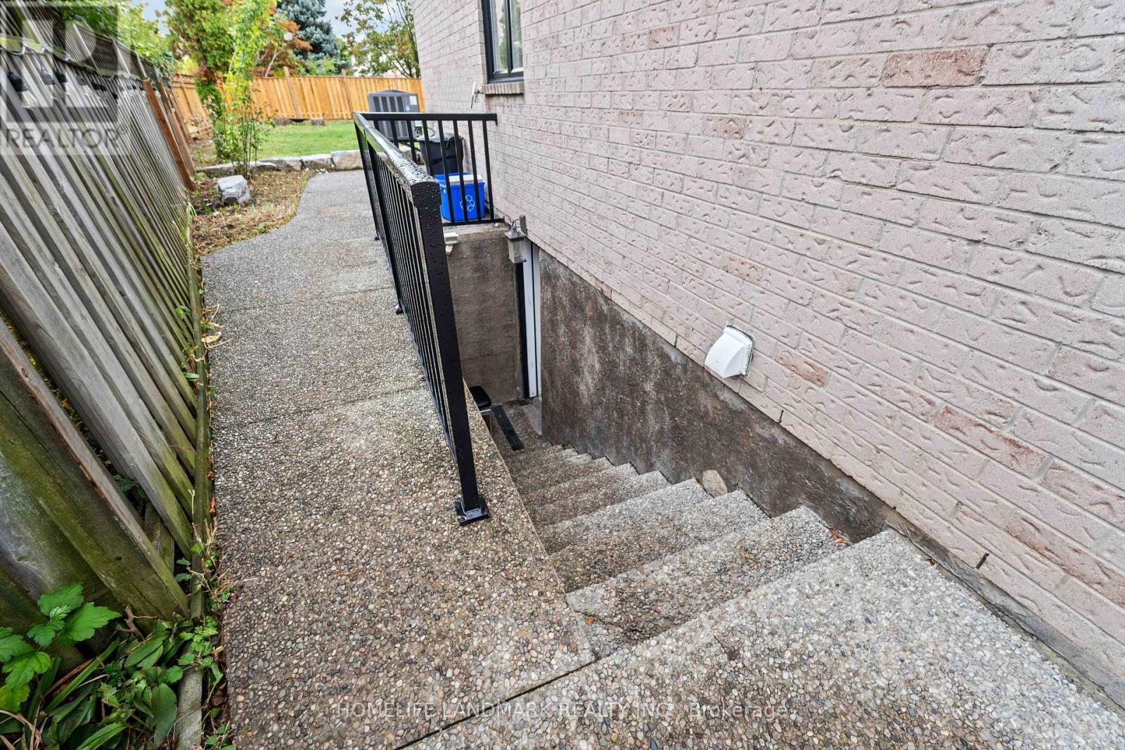 15 Anita Court, Hamilton, Ontario L8W 3A5 - Photo 42 - X12573736