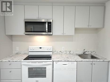 102 - 50 Herrick Avenue, St. Catharines, Ontario  L2P 2S4 - Photo 6 - X12573764