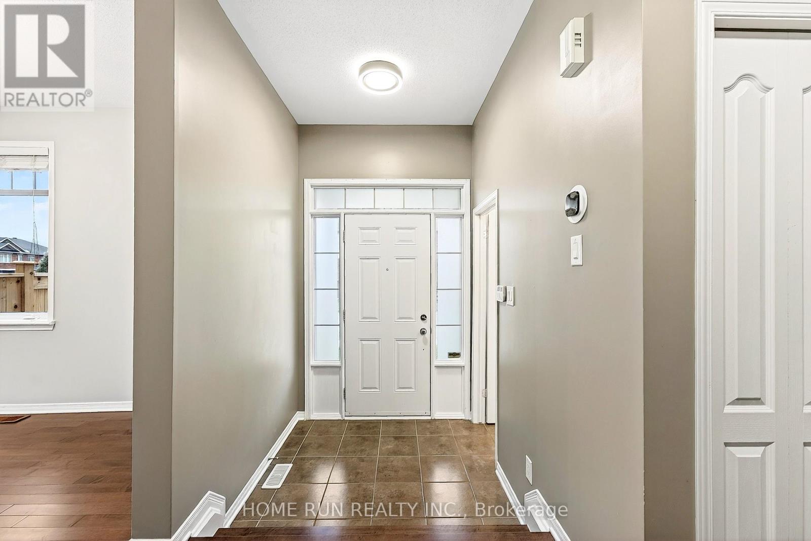 104 Eye Bright Crescent, Ottawa, Ontario  K1V 2K5 - Photo 5 - X12573786