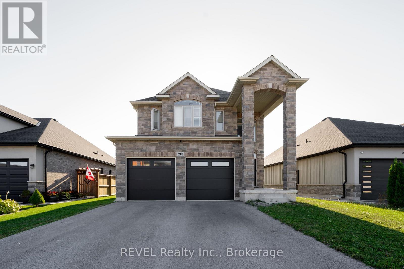 202 VIGER DRIVE, Welland, Ontario