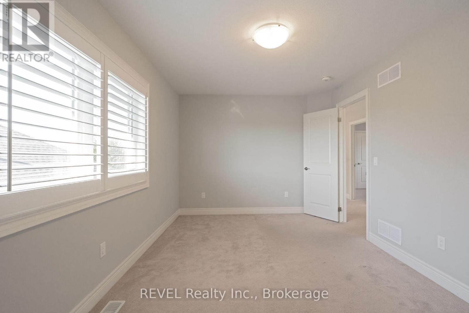 202 Viger Drive, Welland, Ontario  L3B 5E9 - Photo 30 - X12573790