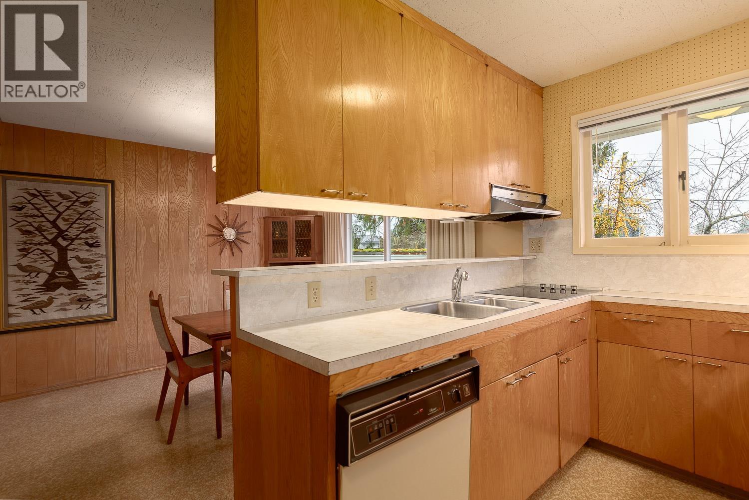 6390 Winch Street, Burnaby, British Columbia  V5B 2L3 - Photo 14 - R3069869