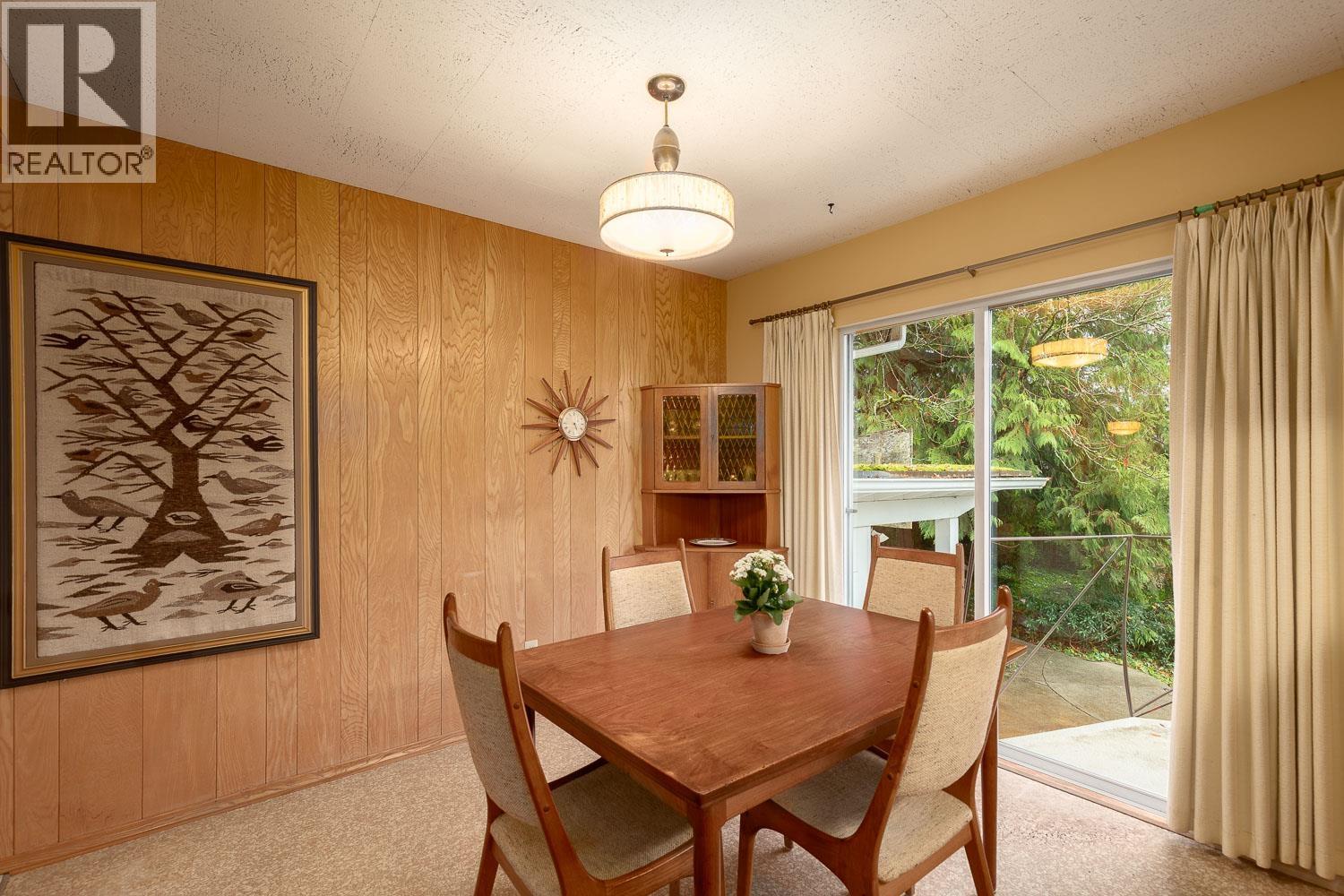 6390 Winch Street, Burnaby, British Columbia  V5B 2L3 - Photo 8 - R3069869