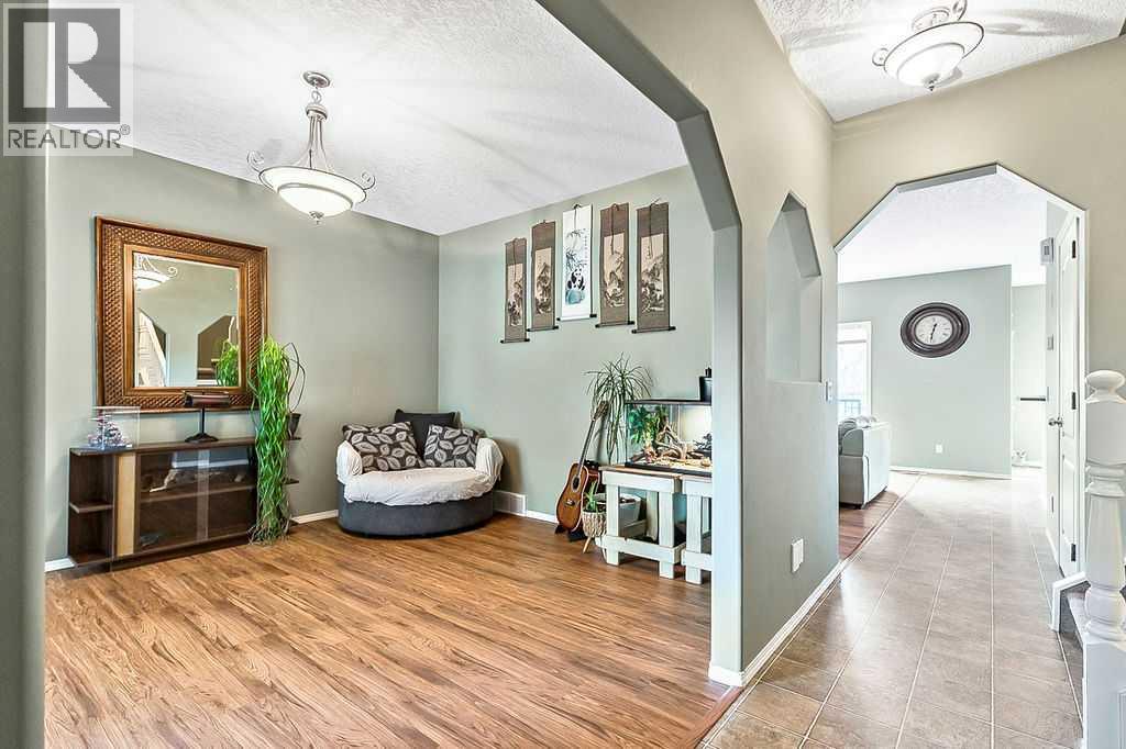 83 Crystalridge Close, Okotoks, Alberta  T1S 1W5 - Photo 7 - A2257172