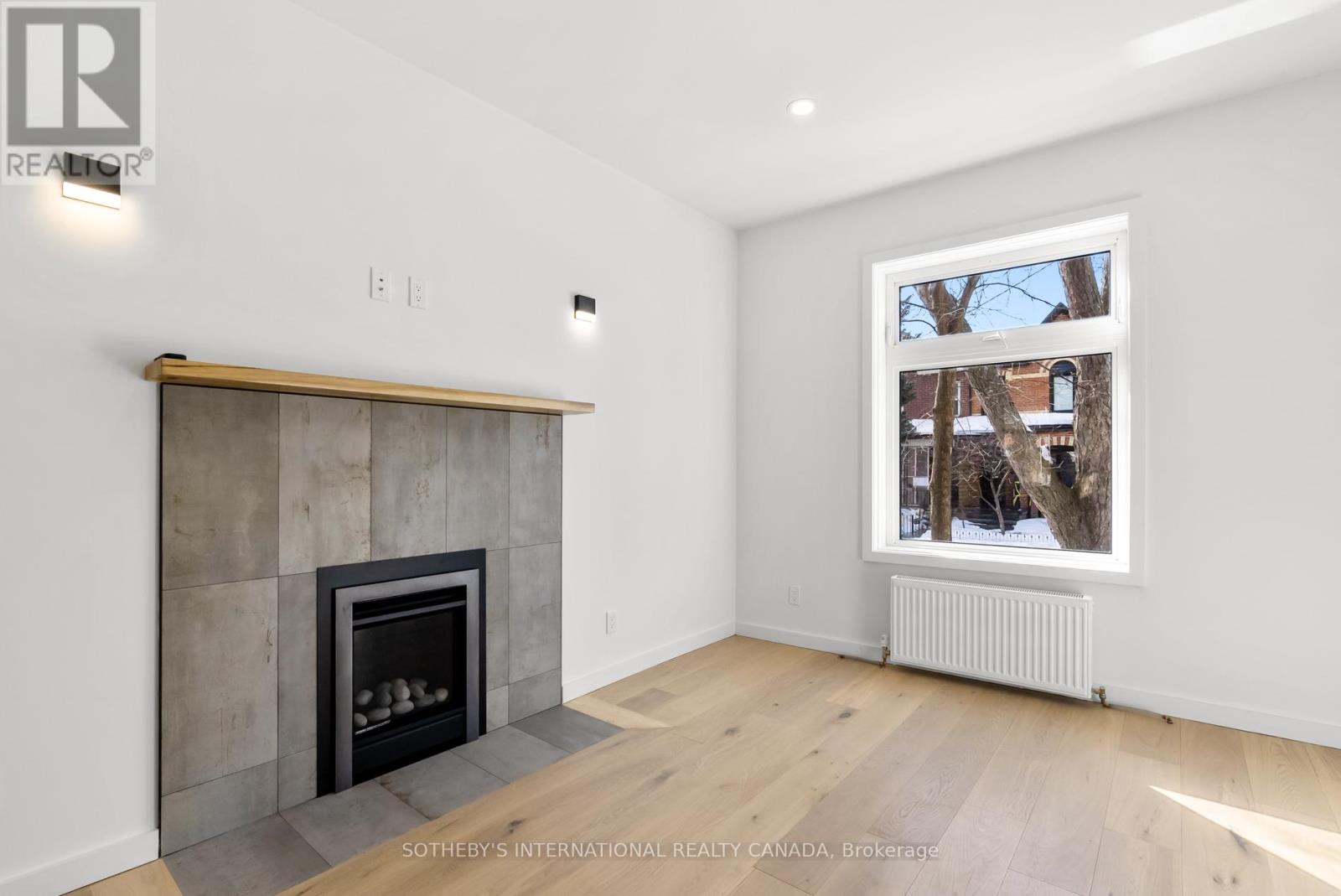 Main - 301 Euclid Avenue, Toronto, Ontario M6J 2K1 - Photo 12 - C12573282
