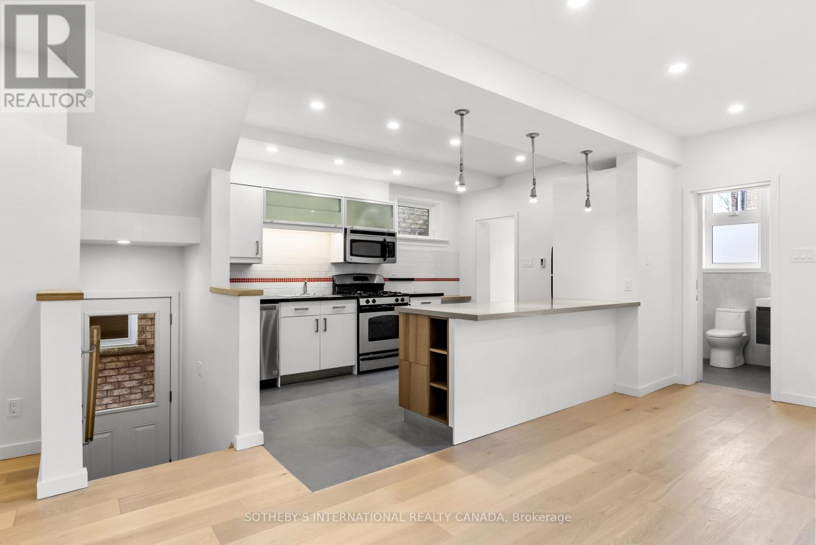 Main - 301 Euclid Avenue, Toronto, Ontario M6J 2K1 - Photo 5 - C12573282