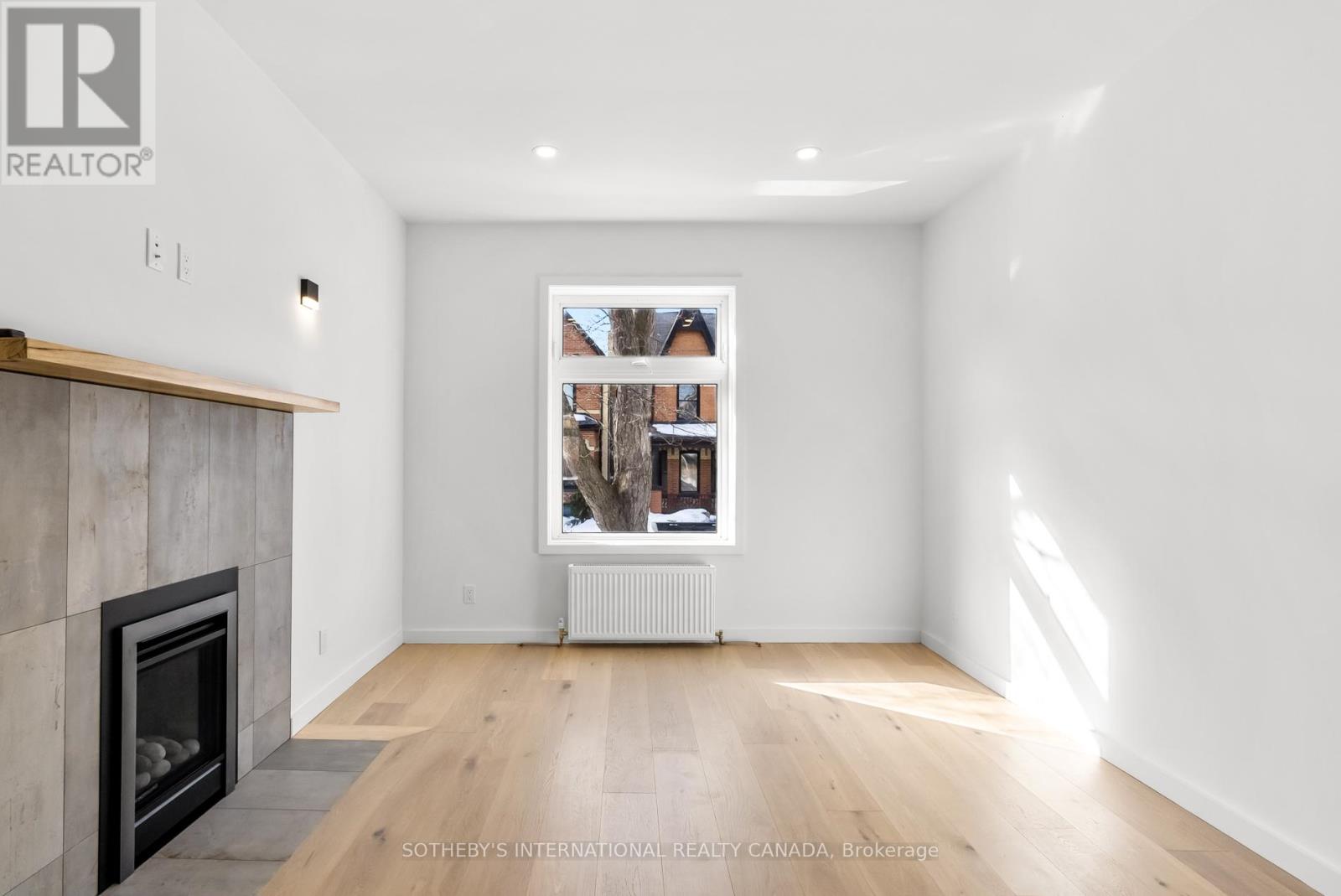 Main - 301 Euclid Avenue, Toronto, Ontario M6J 2K1 - Photo 11 - C12573282