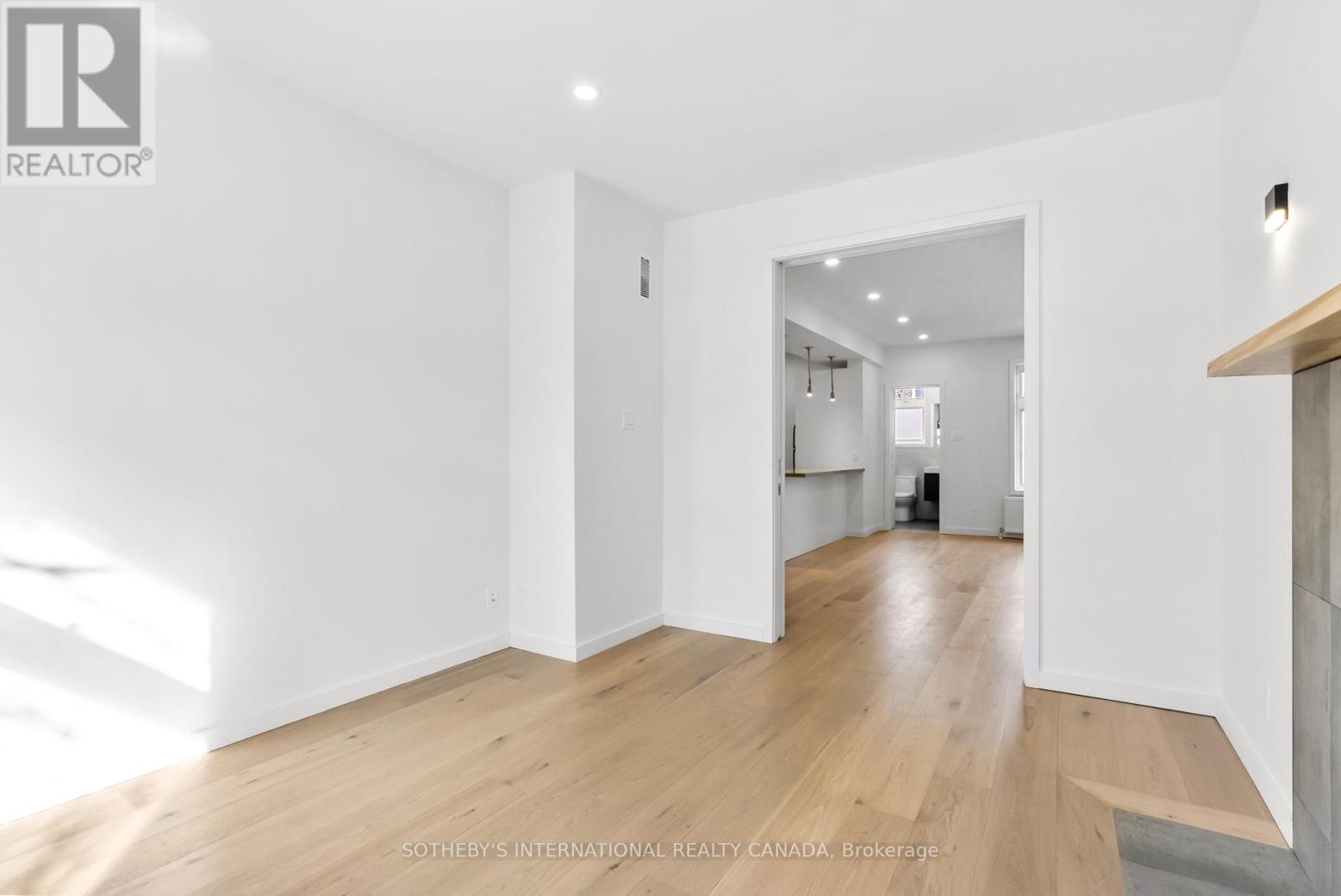 Main - 301 Euclid Avenue, Toronto, Ontario M6J 2K1 - Photo 13 - C12573282