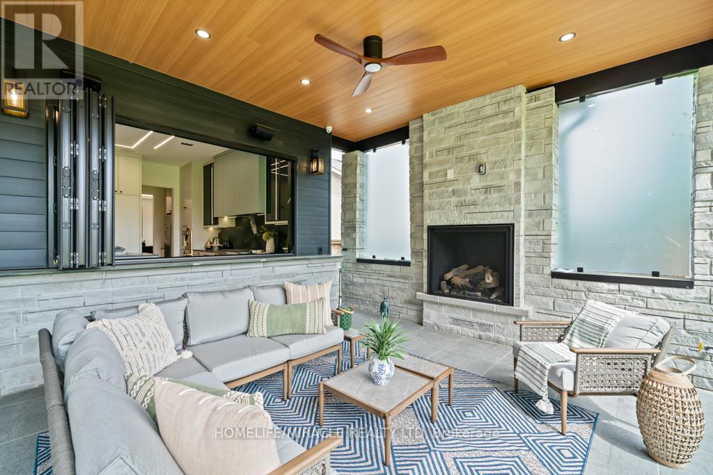 282 Maurice Drive, Oakville, Ontario L6K 2X3 - Photo 12 - W12573744