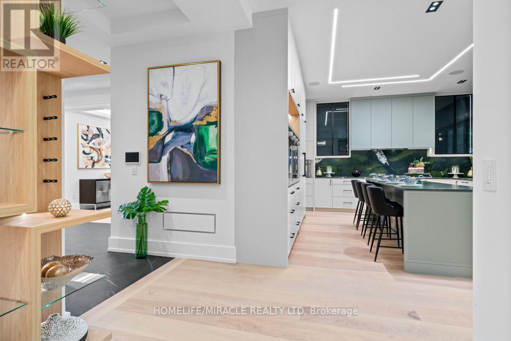 282 Maurice Drive, Oakville, Ontario L6K 2X3 - Photo 21 - W12573744