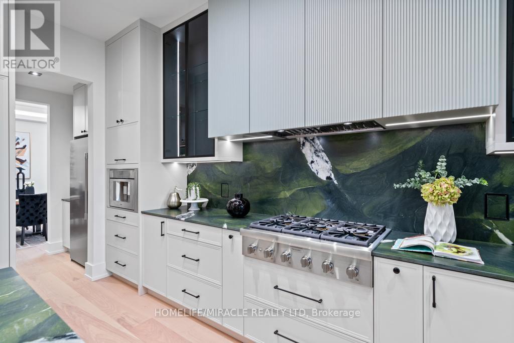 282 Maurice Drive, Oakville, Ontario L6K 2X3 - Photo 24 - W12573744