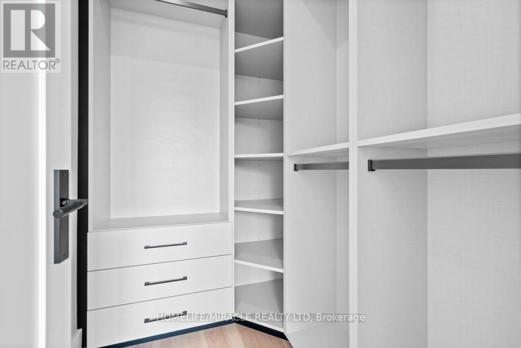 282 Maurice Drive, Oakville, Ontario L6K 2X3 - Photo 40 - W12573744