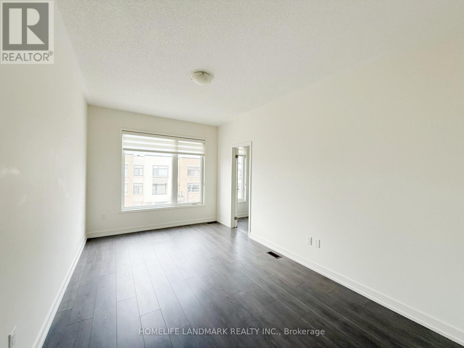 172 Squire Crescent, Oakville, Ontario  L6H 0L7 - Photo 7 - W12573780