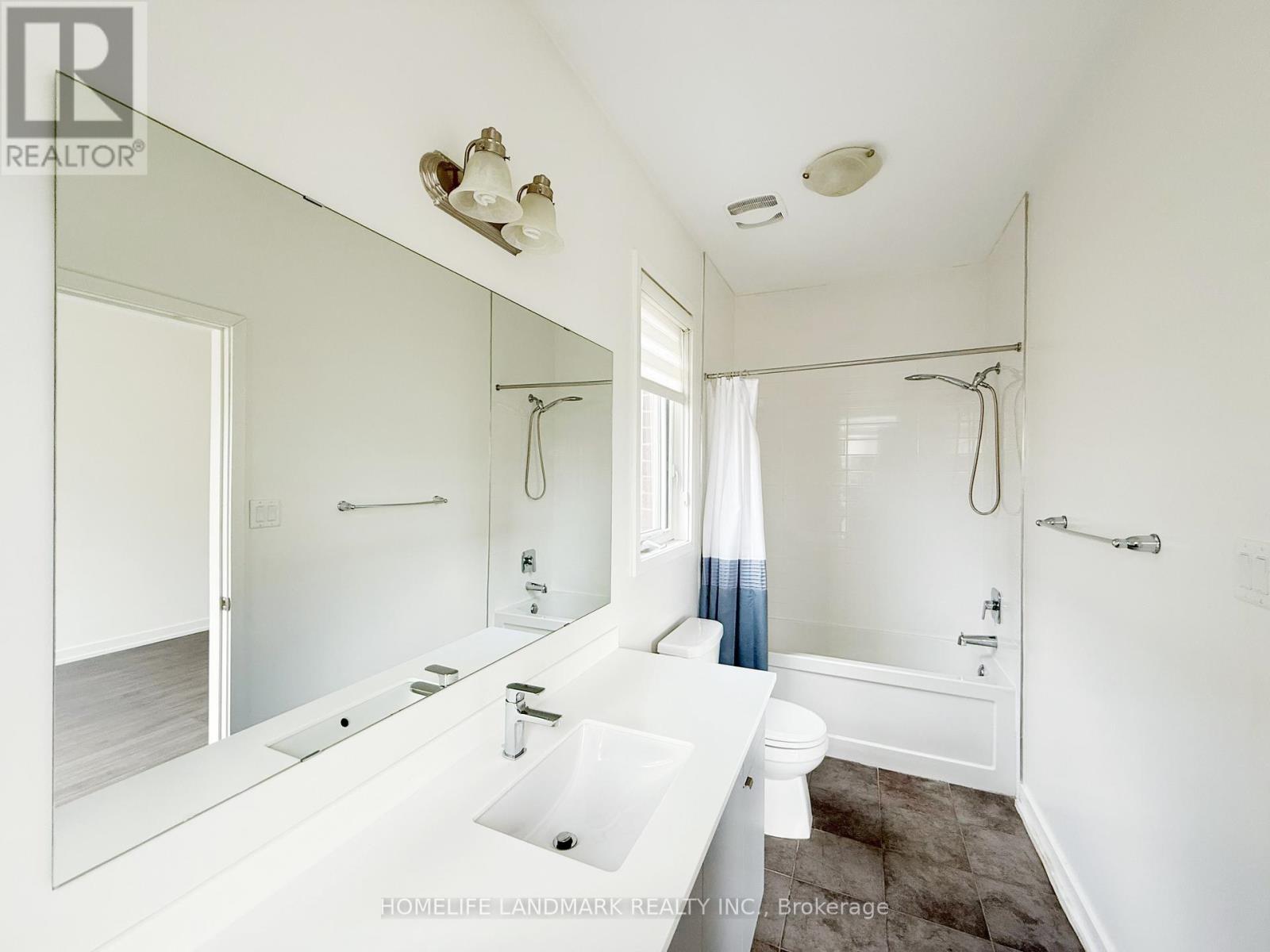 172 Squire Crescent, Oakville, Ontario  L6H 0L7 - Photo 8 - W12573780